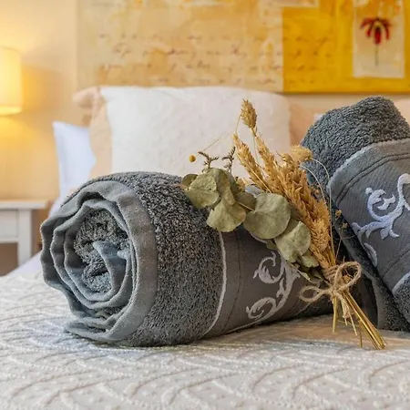 El Pasadizo De Menendez Valdes Apartmán